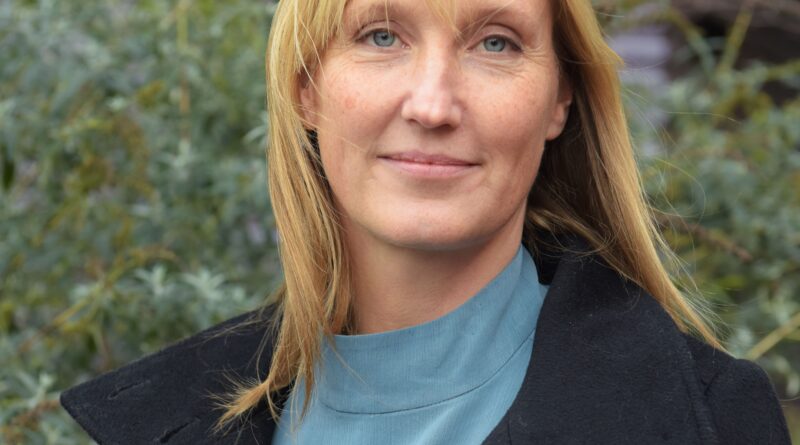 Anouk van der Poll, oprichter van Embassy of Water
